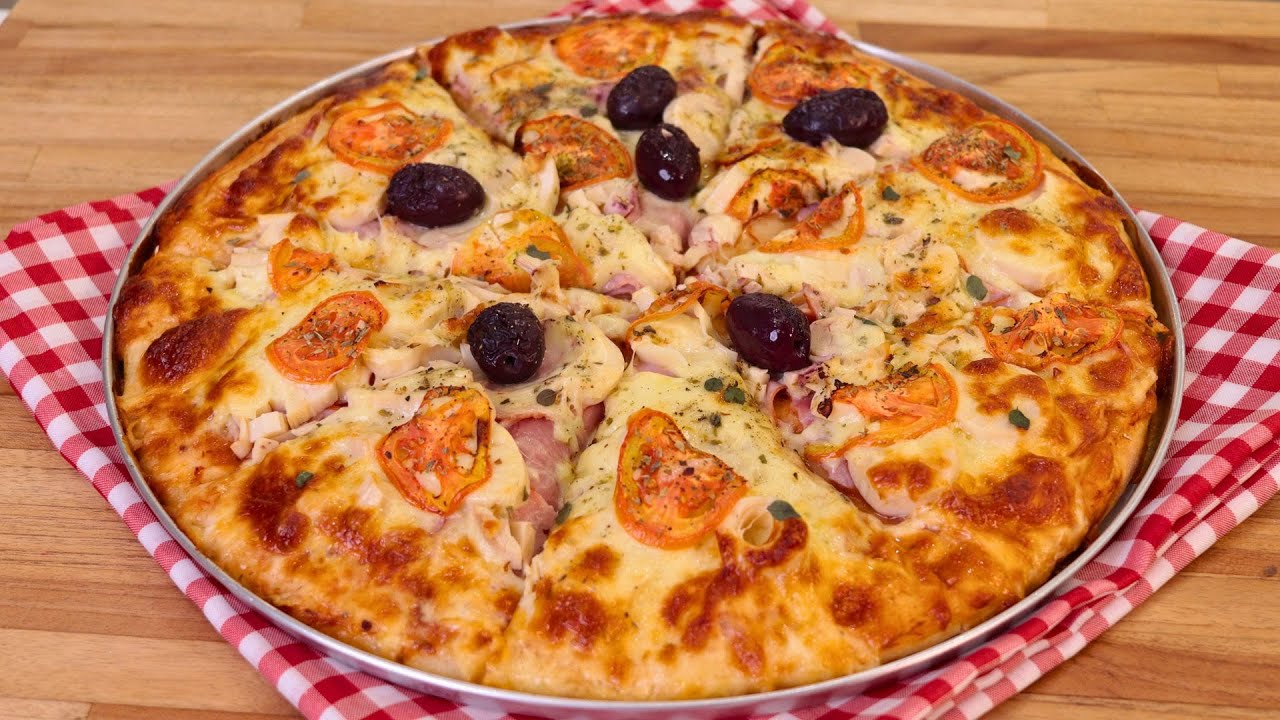 PIZZA CASEIRA SIMPLES E FÁCIL SEM BAGUNÇA E SUJEIRA DE FARINHA | MASSA DE PIZZA CASEIRA RÁPIDA