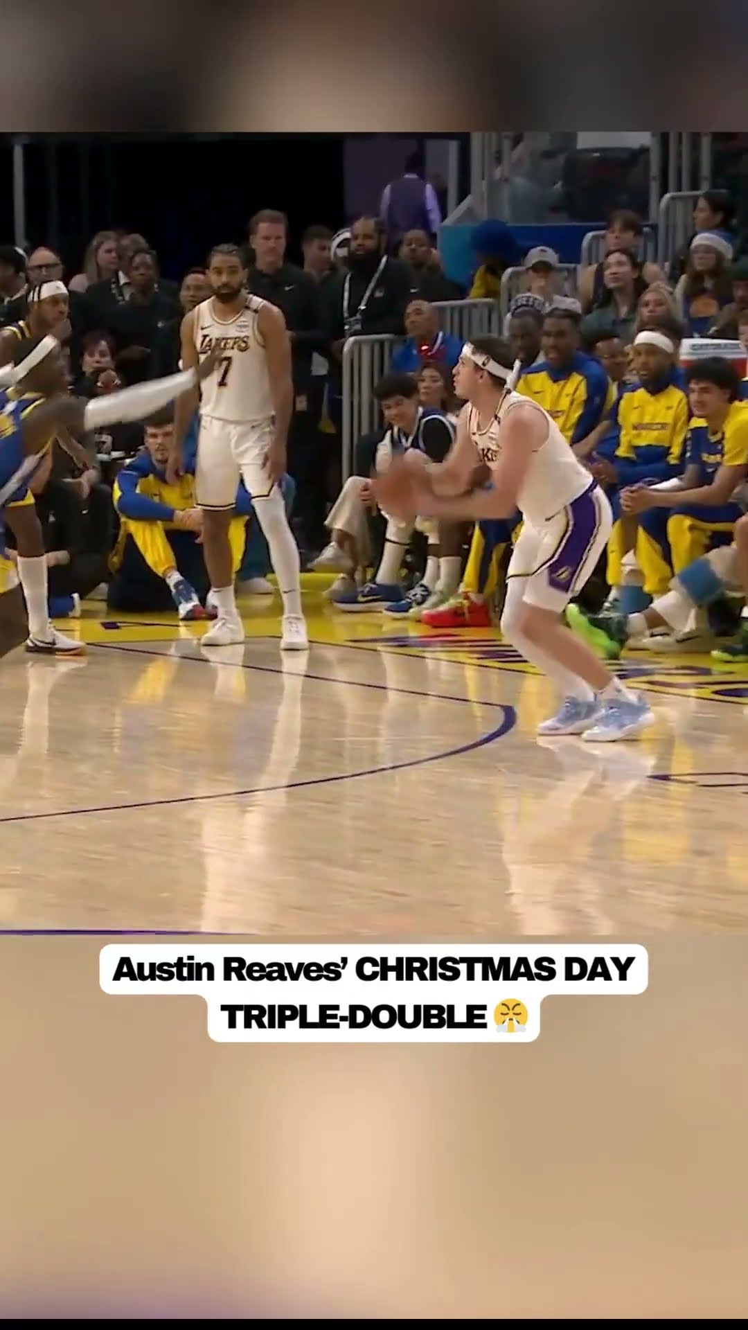 Austin Reaves with a CHRISTMAS MIRACLE ?