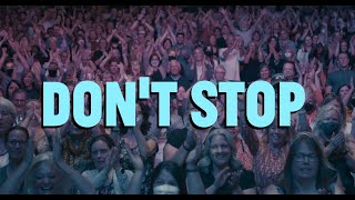 A Choir! of 2000 sings Fleetwood Mac &quot;Don&#39;t Stop&quot; - Sing-Along Vid!