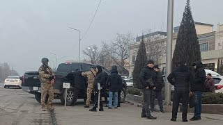 видео: Бишкекте опузалап акча талап кылуу жана күчтүү дары-дармектерди сатуу менен алектенгендер кармалды картинка: Бишкекте опузалап акча талап кылуу жана күчтүү дары-дармектерди сатуу менен алектенгендер кармалды