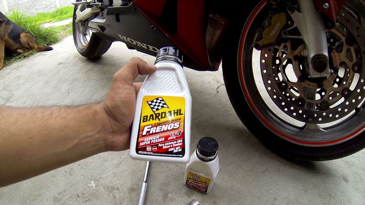 Como cambiar liquido de frenos Moto Honda CBR 600 RR - YouTube