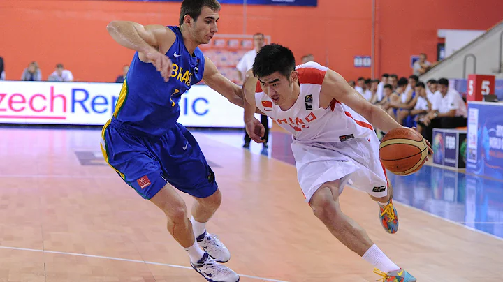 #FIBAU19 - Shang Gao steals and dunks