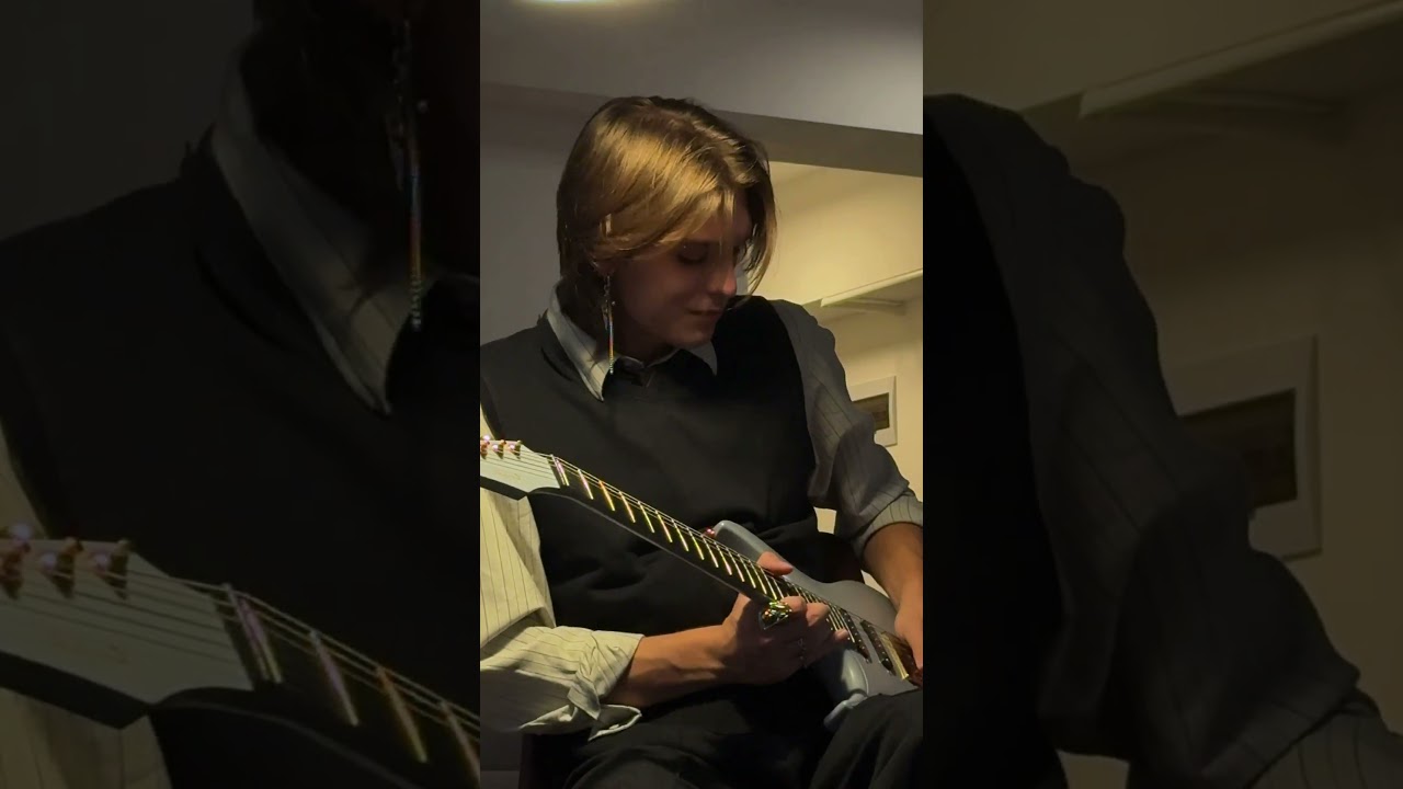 TXT - Beautiful Strangers | Гитарный кавер