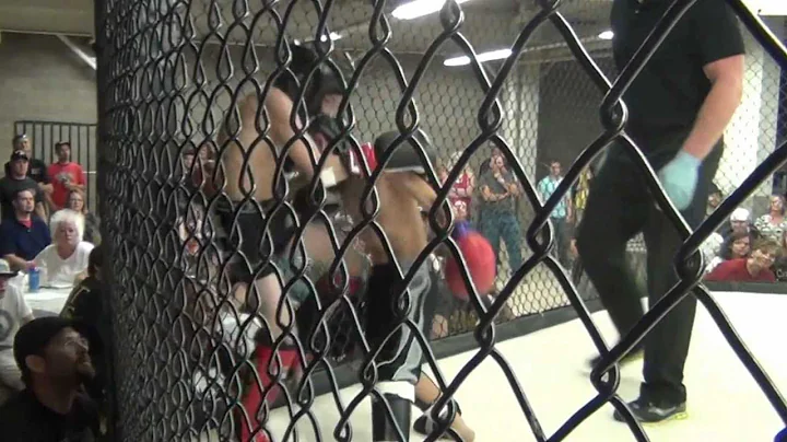 Beatdown on Bell Street 2012 06 23 fight 01 Jeffre...