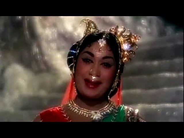 Solla Cholla Inikkuthada Muruga  | சொல்ல சொல்ல இனிக்குதடா | Tamil Movie Song class=