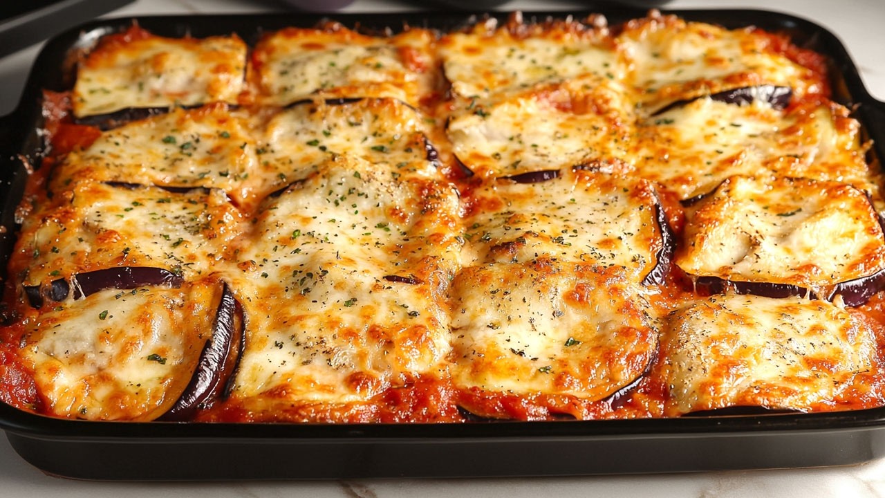 Die Aubergine, die alle verrückt macht! Italienisches Auberginenrezept gebacken