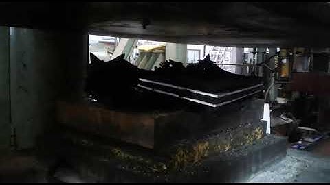 Failure of elastomer bearing of bridges under ultimate compressive strength testing at lab.