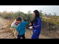 لما الحرامي يتهجم علي ابنك في الشارع جرم النسوان فلم وقصه واقعيه لما الحرامي يتهجم علي ابنك في الشارع جرم النسوان فلم وقصه واقعيه