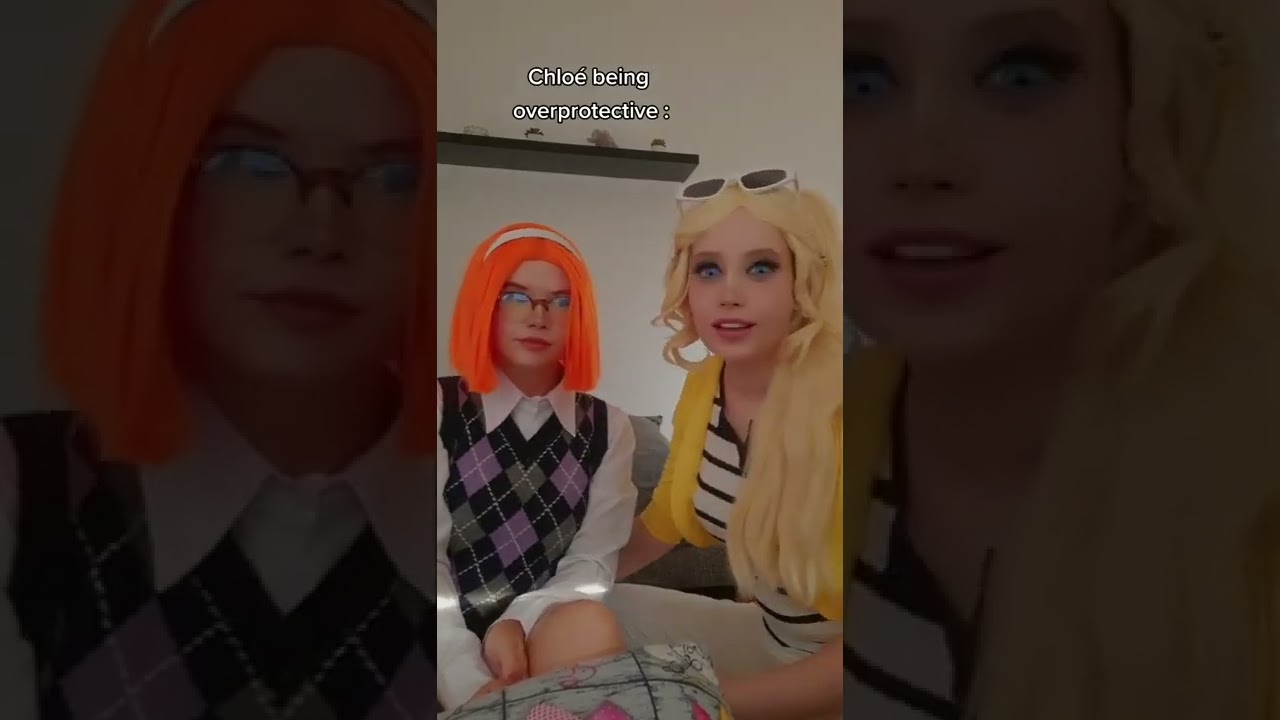 Chloé goes scratch attack | Chloé Bourgeois and Sabrina Raincomprix #cosplay | Miraculous Ladybug