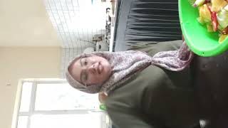 Bunda hijab cantik lagi memasak||jilbab manis mama muda