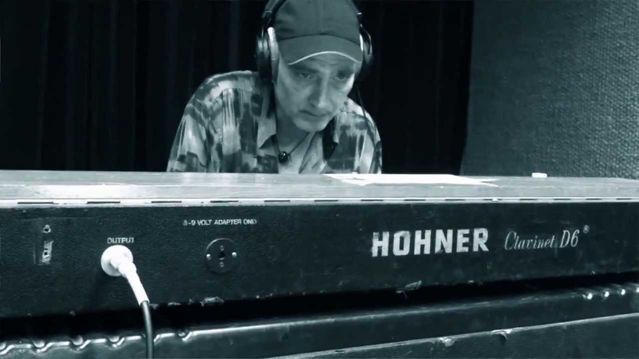 The Jazzinvaders featuring Dr Lonnie Smith - Mellow Mood