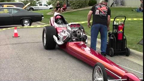Tom Hoover 1966 Top Fuel dragster cackle