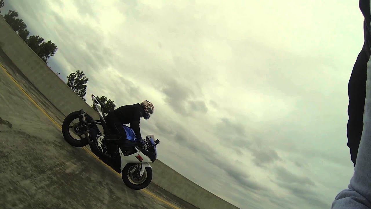 2005 Zx10r Vs 2011 Gsxr 750 YouTube