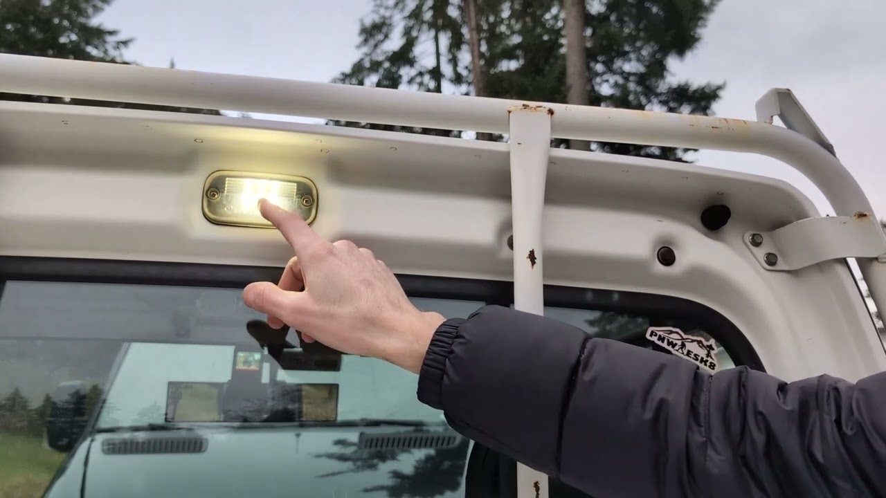 Subaru Sambar KS Third Brake Light Install