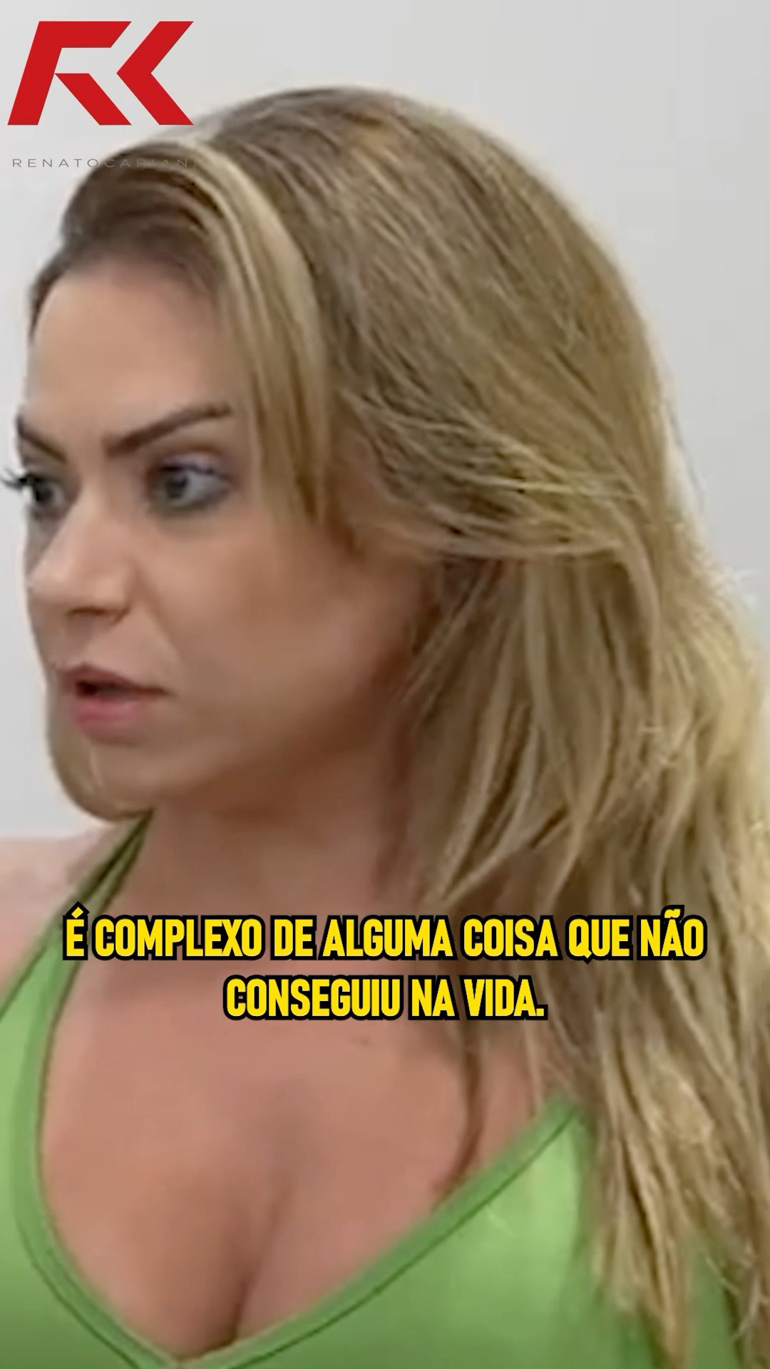 TATI CARIANI SOLTA A VOZ PARA O BALESTRIN! ? #juliobalestrin #taticariani #renatocariani #resenha
