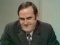 Capture de la vidéo Monty Python - Silly Job Interview