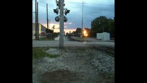 NS Local 6082 SD40-2 K5HLL horn. 32nd St. 5-6-12