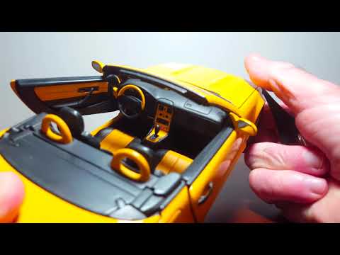 UT Models Mercedes-Benz SLK AMG 1/18 - YouTube