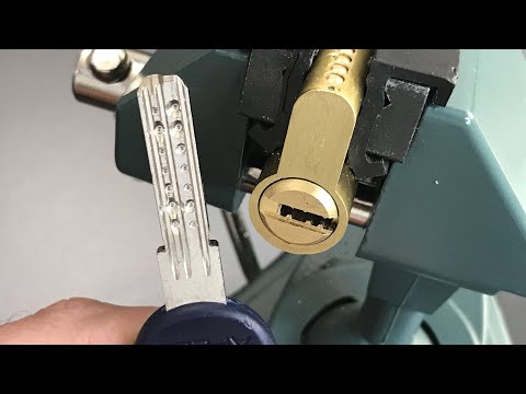 Взлом отмычками Апекс, Гард XD   [495] Apecs XD (13 Pins!) Euro Profile Cylinder Picked and Gutted ()