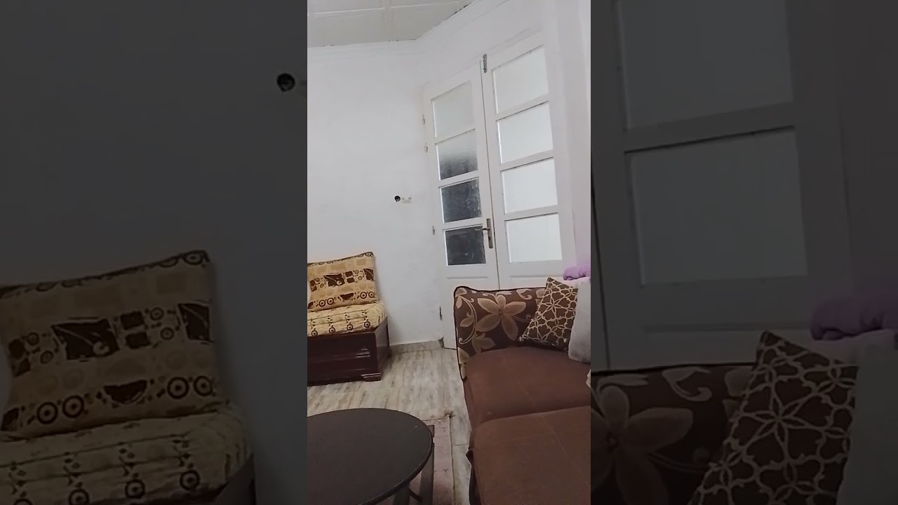 موضوع عن حقيقة التغريد في الجزائر