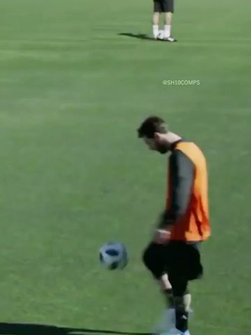 How Messi do warmup 😈