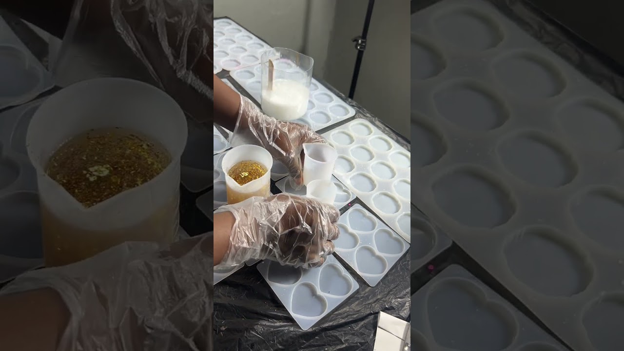 РУКОВОДСТВО ПО СОЗДАНИЮ БРЕЛКА-СУВЕНИРА ИЗ СМОЛЫ