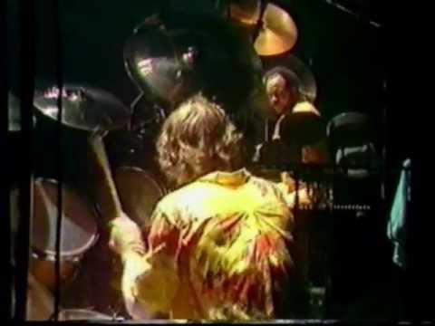 GENESIS - Drum Duet \ Los Endos ( New Video Editing) Lyceum Ballroom, London 7th May 1980