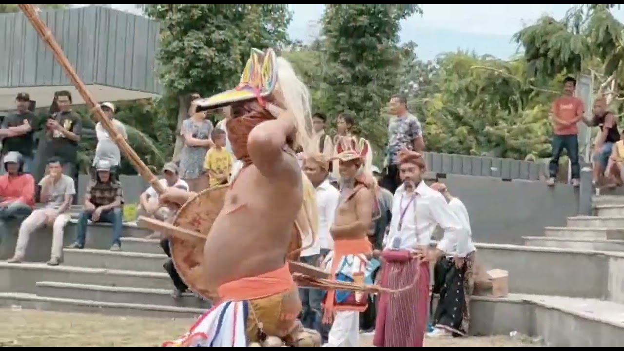 Manggarai Barat || Pertunjukan Caci HUT Manggarai Barat 20