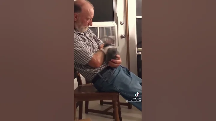 No greater love than a dad and the cat he didn’t want