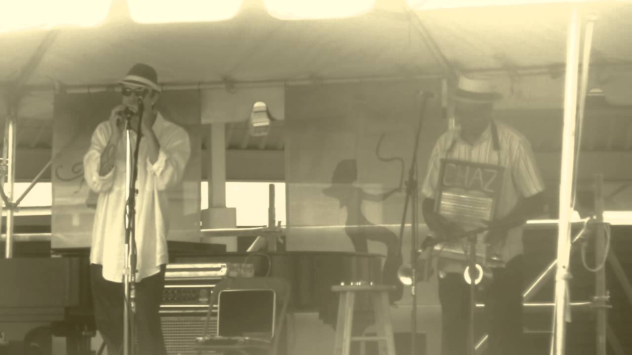 Washboard Chaz Blues Trio at Jazz Fest 2013 04262013 Rock Me To My