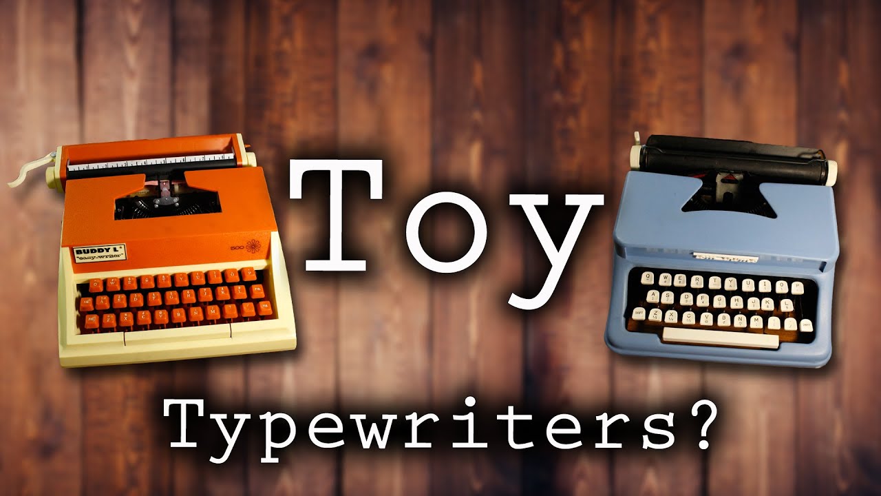 Petite childrens - working typewriter vintage toy