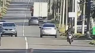 В Каменском слепошарый водитель авто сбил мотоциклистку