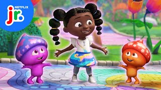 Dee Unlocks The Magical World Of Oz! 🔑🌈 Dee & Friends In Oz | Netflix Jr