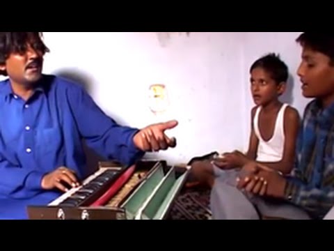 Saannu Ik Pal Chain Na Aave by Mukhtiyar Ali  Sons 2006