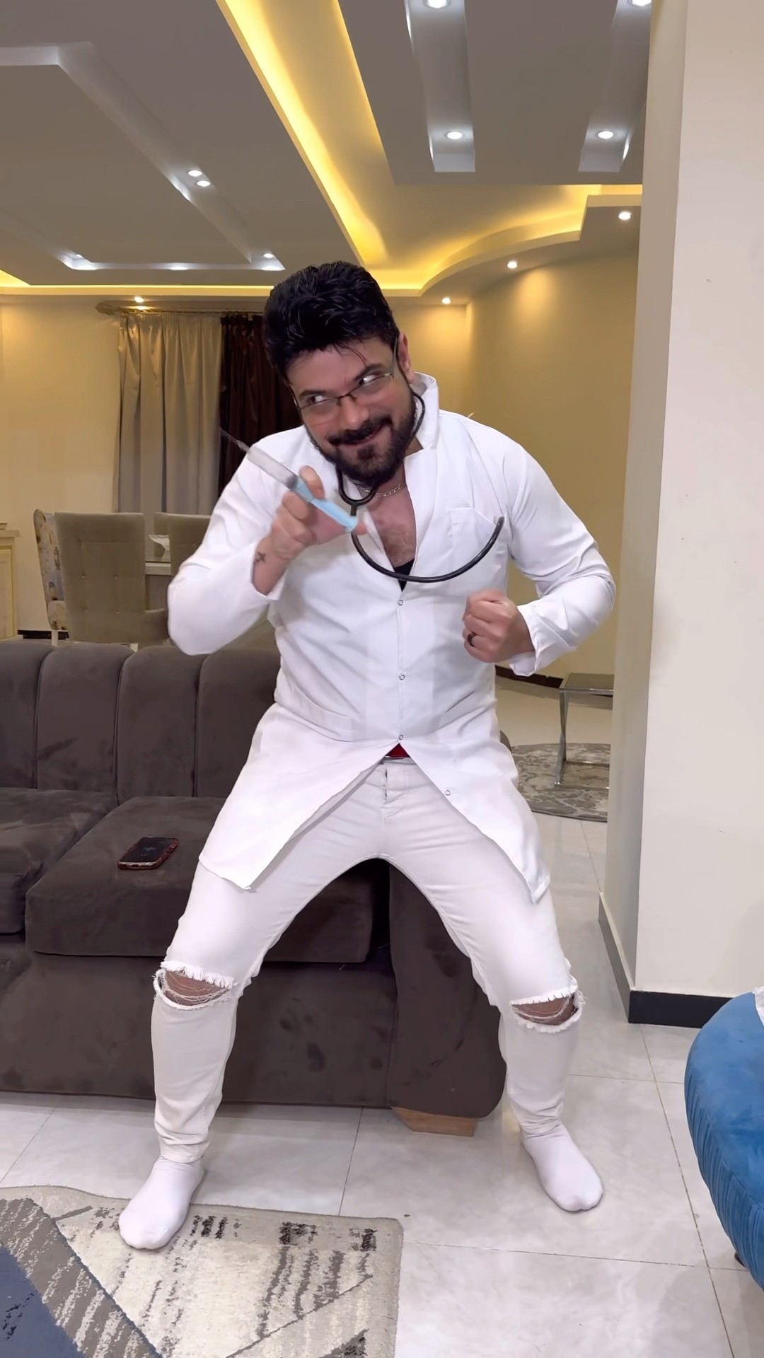 الدكتور متحمس جداً
