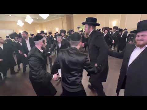 Hershy langsam ￼ production & kalmy Schwartz singer second dance Hopstein wedding on fire 🔥