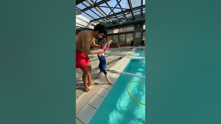 Balıklama atlayışı. Çocuklara izletmeyi unutmayın ;)#swimming #yüzme #buraklayüzüyorum #havuz #deniz