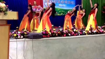 Hào khí Việt Nam lớp 9a8 THSC Phan chu Trinh 2016-2017