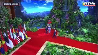 Download lagu ASEAN leaders arrive for the opening of the 43rd ASEAN Summit in Jakarta