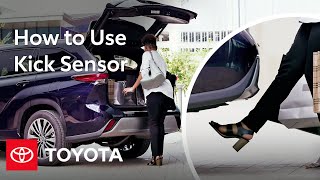 How to Operate 2023 Toyota Highlander HandsFree Liftgate | Toyota