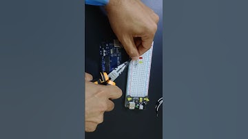 Semáforo con Arduino para Estudiantes del Colegio Parte 01