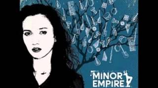 Minor Empire - Zülüf Dökülmüş Yüze Resimi