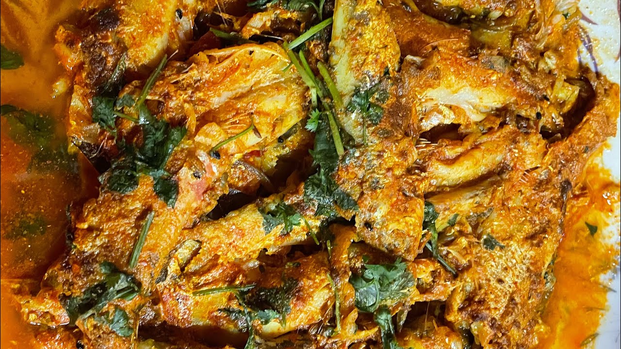 Cooking village style mouty chuno fish curry 