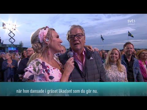 Sanna Nielsen, Lasse Berghagen, ...  - En Kväll I Juni (Live "Allsång På Skansen" 2019)
