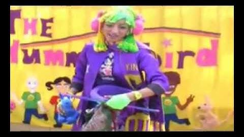 MAGIC SHOW BY CHLOE THE CLEVER CLOWN