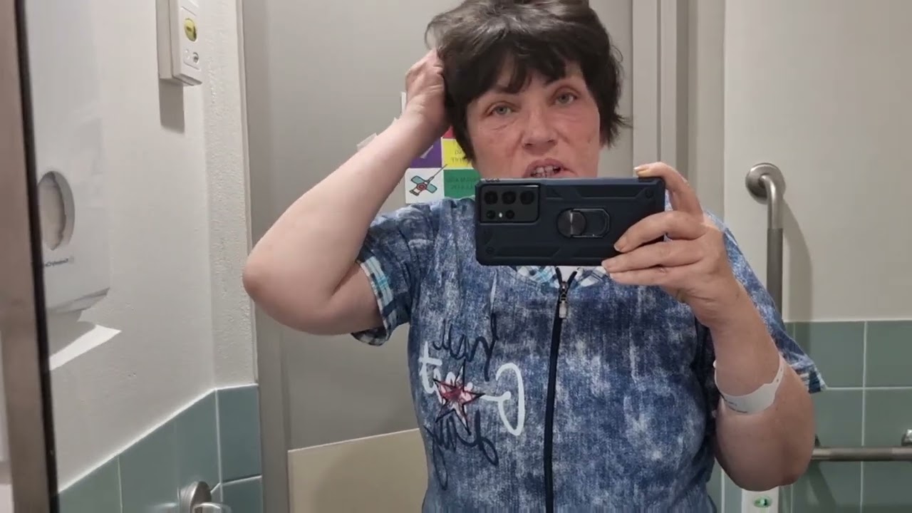 Таки загремела...Элла Австралия