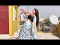 Gore tan se sarkata jayegovinda and raveena superhit songdance cover byneelu maurya