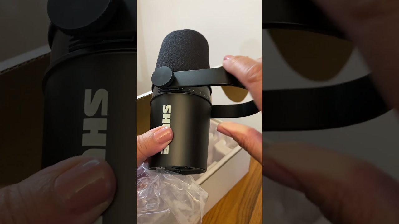 Shure MV7 USB Mic Unboxing
