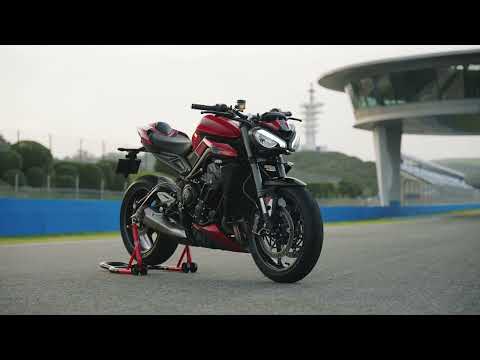 Peter Hickman Rides the NEW Street Triple 765 RS on Track