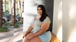Vennesa | Biography | Wiki | Facts | Curvy Plus Size Model | Height | Weight | Net Worth